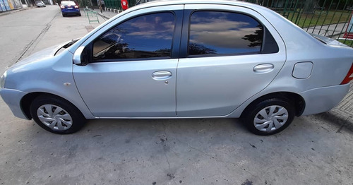 Toyota Etios 1.5 Sedan Xs 2017