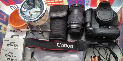 Canon Eos Rebel T3i, Lente 18-135mm, Flash Speedlite 430 Ex