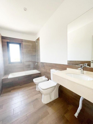 Imagen 21 de 25 de Casa En Venta El Canton Bº Norte A Laguna C/ Pileta