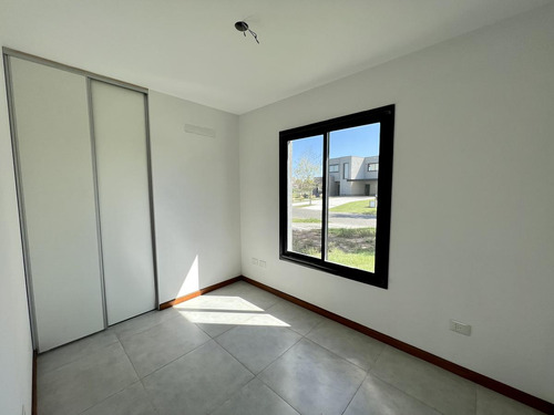 Venta, Casa, El Canton, Barrio Golf, Lote Al 100, 5 Ambientes