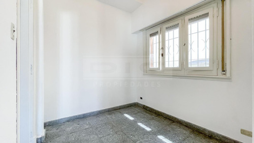 Casa 4 Dormitorios Alquiler - Carapachay