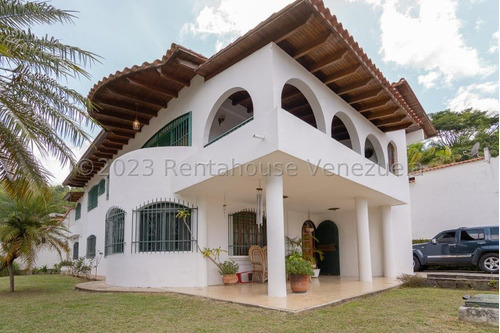 Hermosa Casa En Prados Del Este  Negociable!!!..con Anexo Independiente Y 5 Puestos Estacionamiento  2333859 