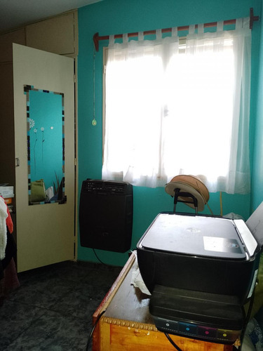 Casa En Venta - 4 Dormitorios 2 Baños - Cochera - 240mts2 - Tunuyán