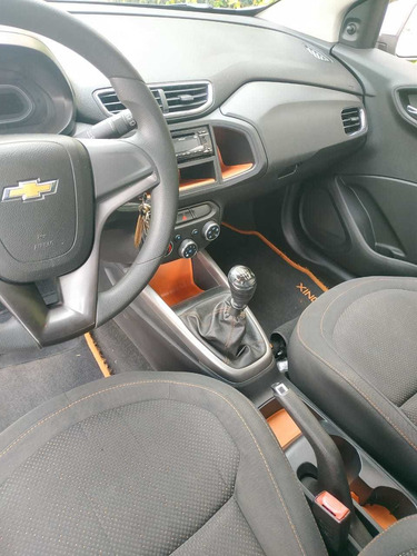 Imagem 9 de 11 de Chevrolet Onix 2013 1.0 Lt 5p