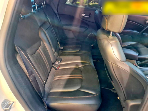 Imagem 7 de 9 de Fiat Toro 2.0 Volcano 4x4 Automático 2018