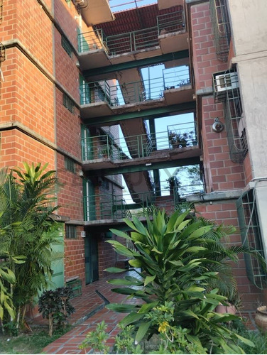 Rmr  Venta Apartamento En Guarenas Urbanización Nueva Casarapa