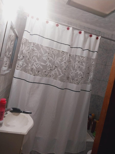 Casa En Venta - 3 Dormitorios 1 Baño - Local - Cochera - Lisandro Olmos, La Plata