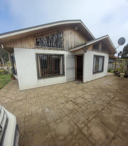 Casa Ubicada En Pje. Trape Esquina Bahia Mansa Algarrobo
