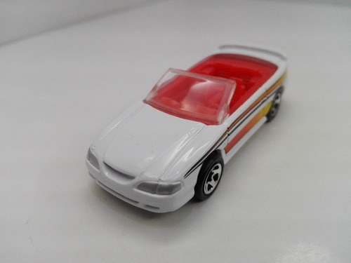 Hot Wheels - 1996 Mustang Gt De 1998 China Bs