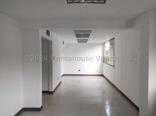 Apartamento Con Una Ubicación Privilegiada Mls #25-14769 Ng