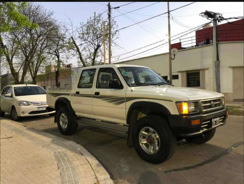 Toyota Hilux 1999 2.8 D/cab 4x4 D Dlx