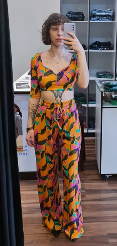Imagem 5 de 9 de Calça Comfort Estampada Cós Elástico Com Amarração Colcci