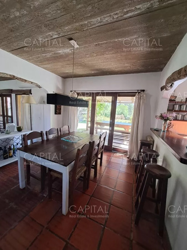 Casa A La Venta De 3 Dormitorios En Punta Del Este Con Un Magnífico Terreno De 3000 Mts2