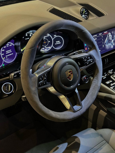 Porsche Cayenne E-Hybrid 3.0 V6 462cv