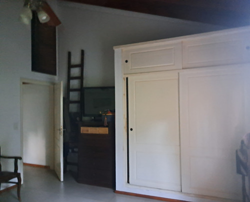 Casa + Departamento Independiente Con Piscina Y Amplio Parque