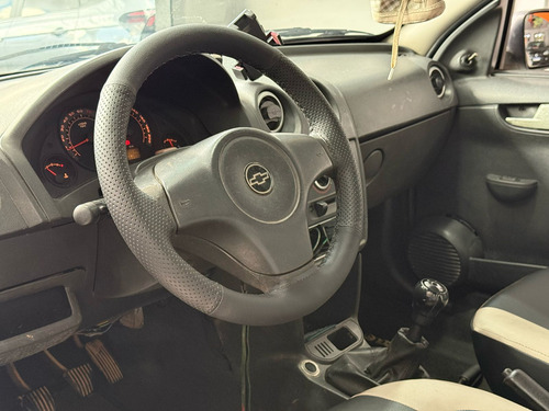 Chevrolet Prisma Prisma Joy 1.4 (Flex)