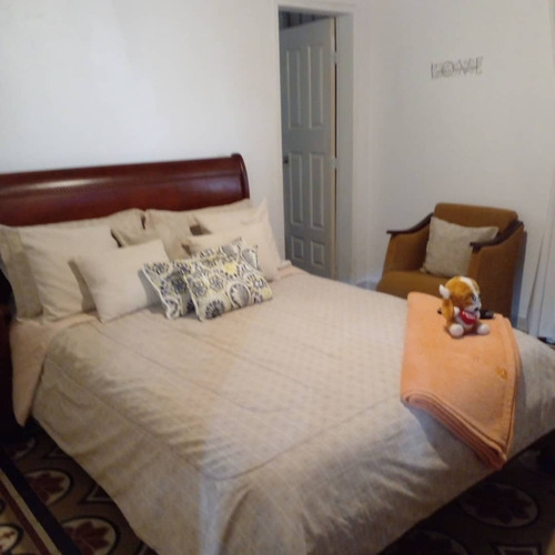 Imagen 10 de 16 de Dos Casas Y Tres Anexos Macarena Sur Los Teques
