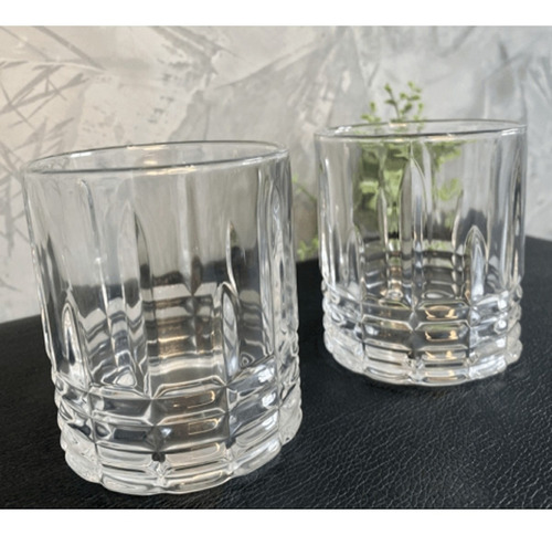 Imagem 8 de 10 de Licoreira De Vidro Com 4 Copos Para Whisky, Tequila E Licor.