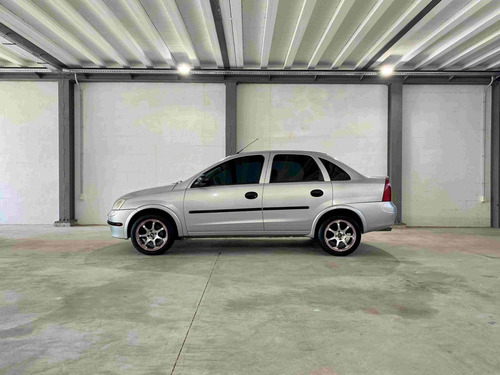 Chevrolet Corsa 2 Full