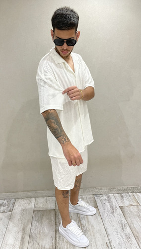 Conjunto Blanco Hombre Camisa Tejido Crochet Y Bermuda Lino