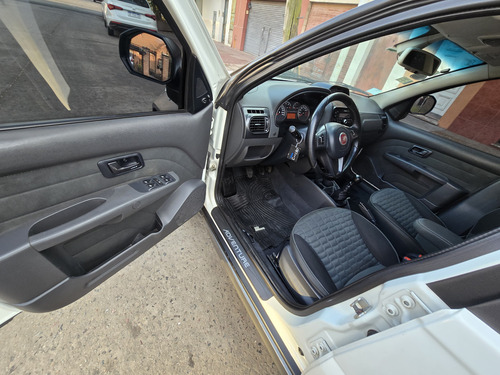Fiat Palio Weekend Adventure