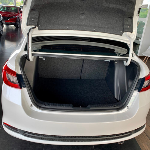 Imagen 5 de 12 de Mazda 2 1.5 Grand Touring Sedan