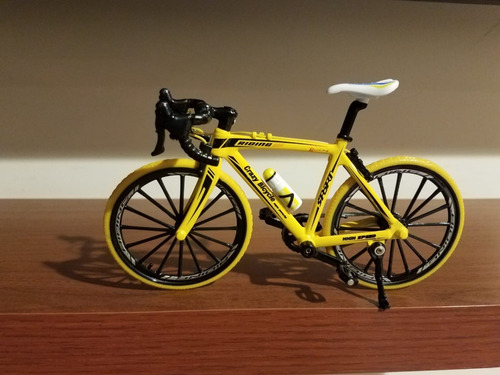 Imagen 7 de 10 de Mini Bicicleta De Ruta, Escala 1:10 - Bike Die-cast