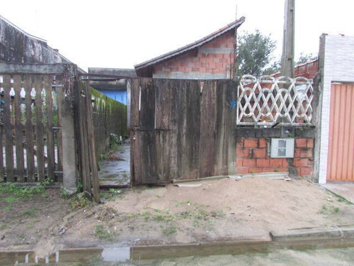 Imagem 3 de 13 de Casa Semi Acabada Em Mongaguá - 1072