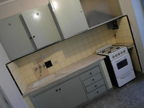 Imagen 24 de 30 de Departamento En Venta De 2 Dormitorios En La Plata (plaza Paso)