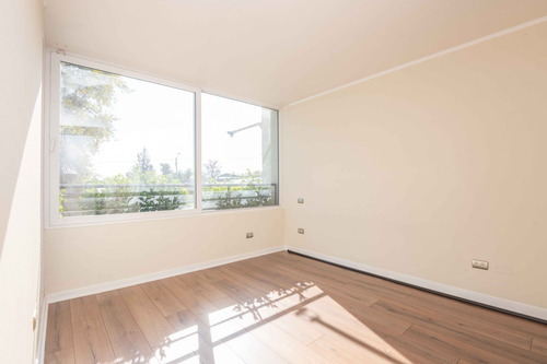 Edificio Av. Américo Vespucio (1 Est. 1 Bod.) Piso 1