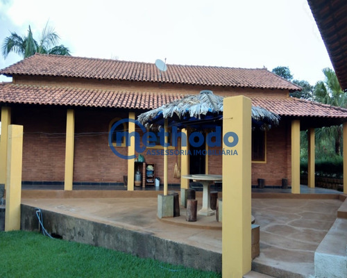 Belíssima Chácara Com 2 Casas, Churrasqueira E Forno A Lenha 2..000m² De Amplo Terreno - Ch00019 - 68211422