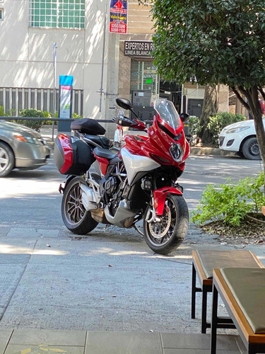 Imagen 2 de 3 de Mv Agusta Turismo Veloce