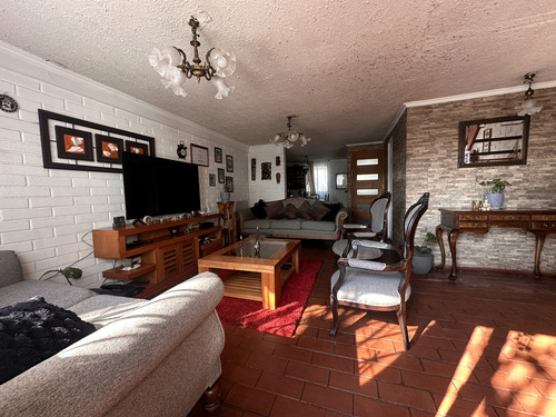 Se Vende Hermosa Casa A Pasos De Mall Arauco Maipú