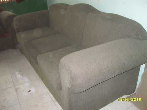 Sofa De Tres Puestos, Poco Uso, Muy Buen Estado, Tela