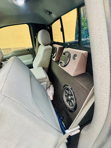Ford Lobo 5.0l XLT cabina sencilla 4x2