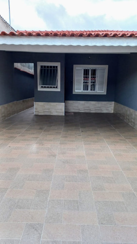 Casa Térrea Com 2 Dormitórios