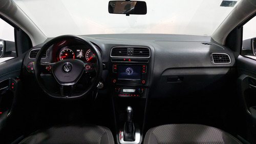 Volkswagen Vento 1.6 HIGHLINE TIPTRONIC