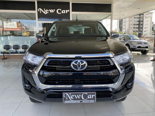 Imagem 2 de 12 de Hilux Cd Srv 4x4 2.8 Tdi Diesel Aut.
