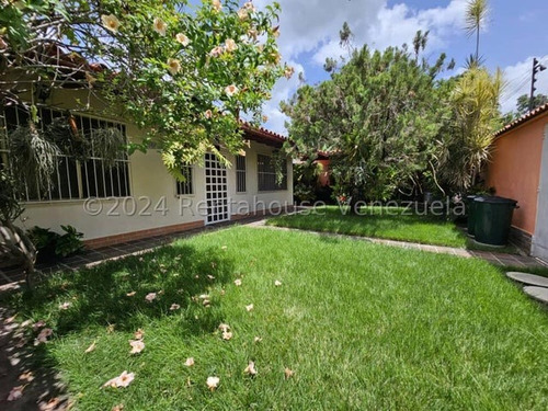Casa En Venta En Barrio Sucre Con Platanta Electrica De 25 Kv Db 25-1252