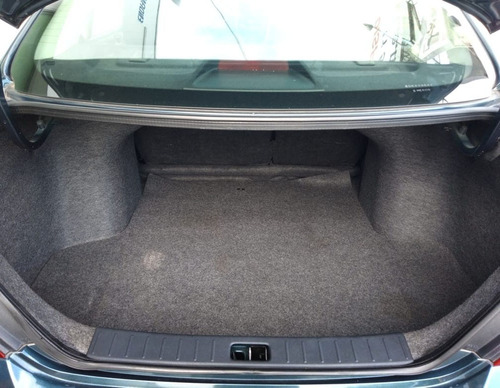 Imagen 7 de 10 de Nissan Versa Advance 2016