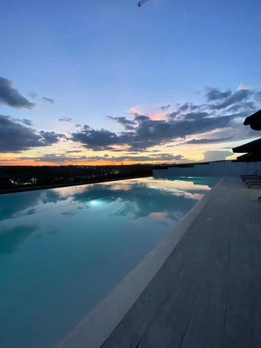 Nuevo Penthouse De Dos Niveles En Renta, Juriquilla, Qro. Am