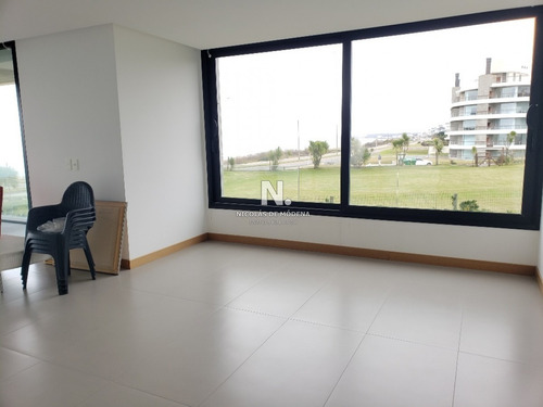 Oportunidad !!! Sea Breezes - Venta - Mansa - Punta Del Este - 3 Dormitorios - Piscina- Ref: 651