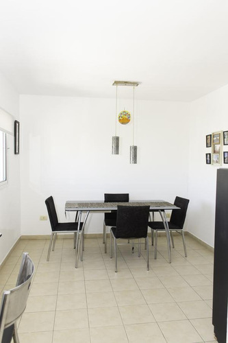 Imagen 8 de 30 de Departamento Dúplex De Dos Dormitorios - Rosario
