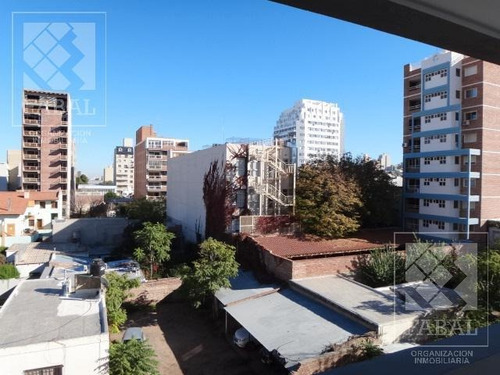 Imagen 11 de 11 de Oficina Alquiler Centro, 45 M2 Con 1 Privado, Cocina, Baño Y Balcón