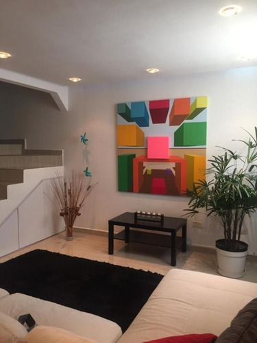 Bella Casa Tipo Th Ubicada En Jorge Coll, Conjunto Cerrado
