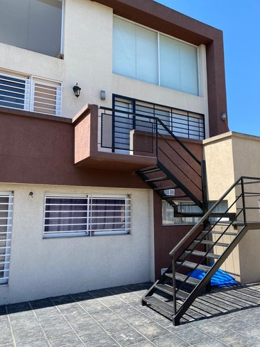 Imagen 10 de 12 de Hermoso Dúplex En Primer Piso