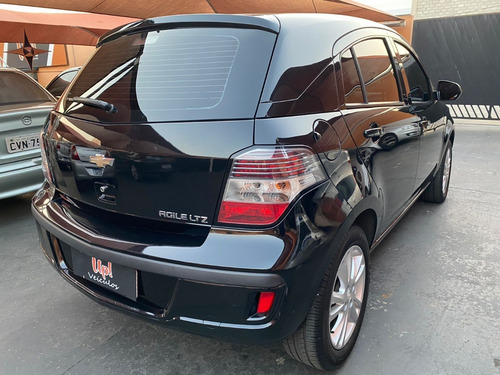 Imagem 3 de 7 de Chevrolet Agile Ltz