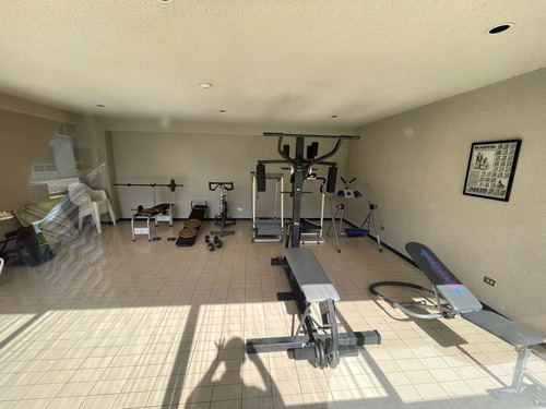 Imagen 3 de 21 de Vendo Pb 318m2 3h+s/2.5b+s/3p Colinas De Valle Arriba 0069
