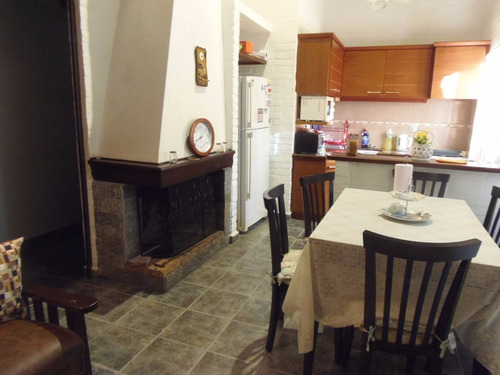 Imagen 4 de 14 de Hermoso Chalet 200 Metros Del Mar !!!