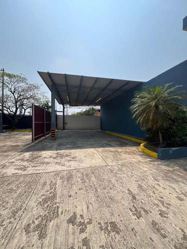 Oficina Con Almacen En Renta Villahermosa